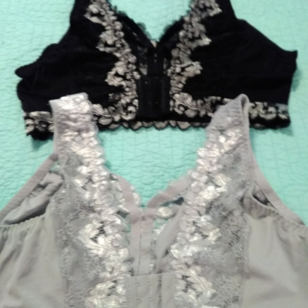 Breezies Set of 2 Soft Support Wirefree Bras